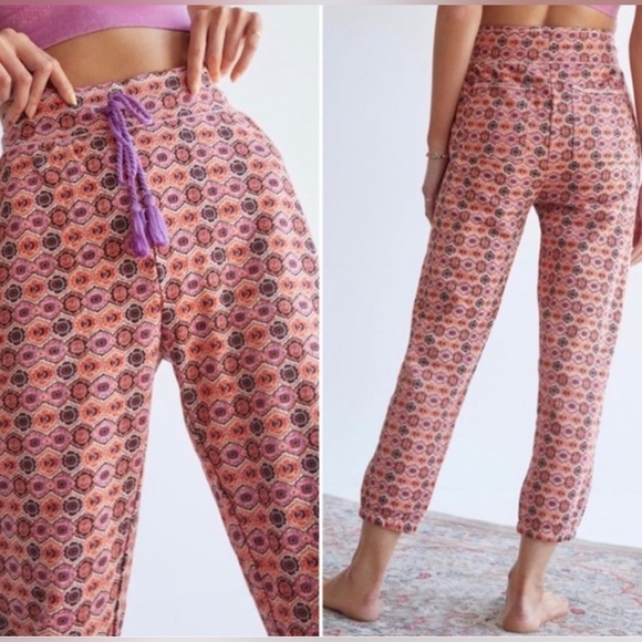 Anthropologie Daily Practice Tasseled Orange/Purple Printed Geometric Jo… - Picture 1 of 7